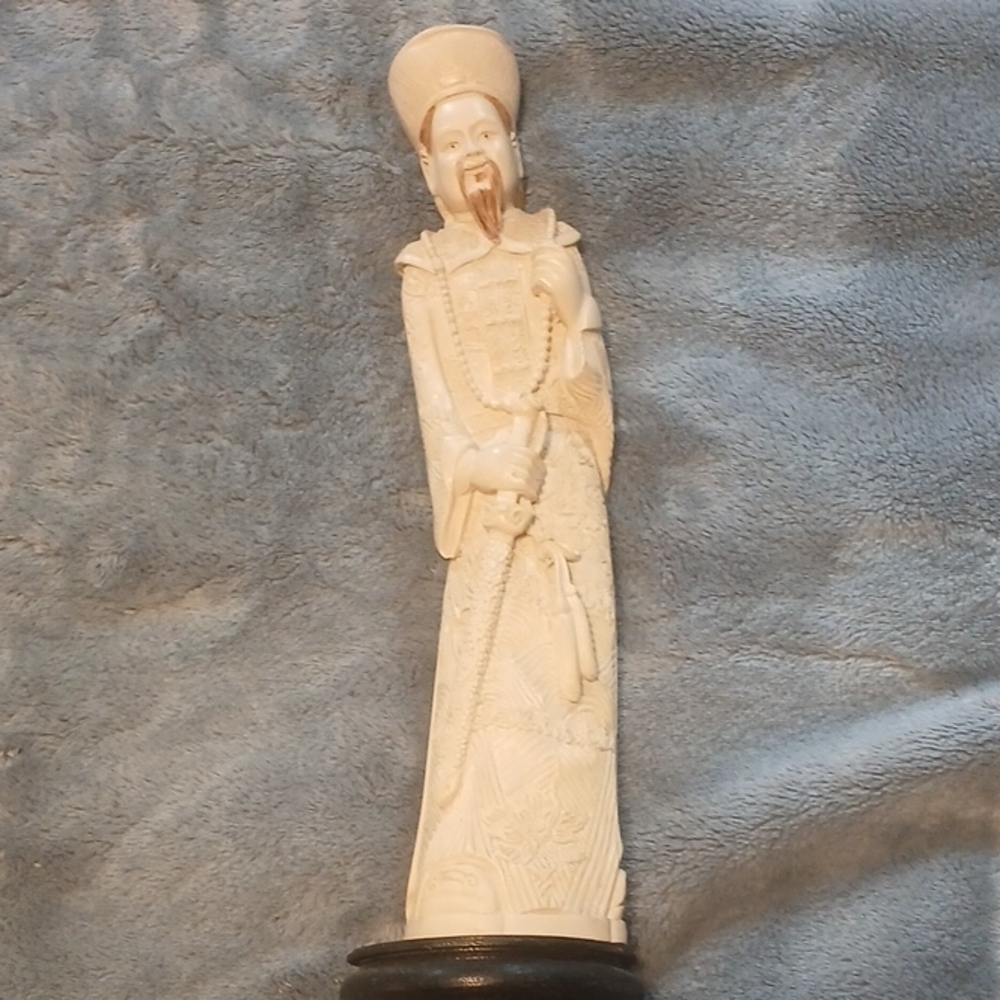 Ivory-Tone Decorative Asian Figurine Statue - Home Art Accent